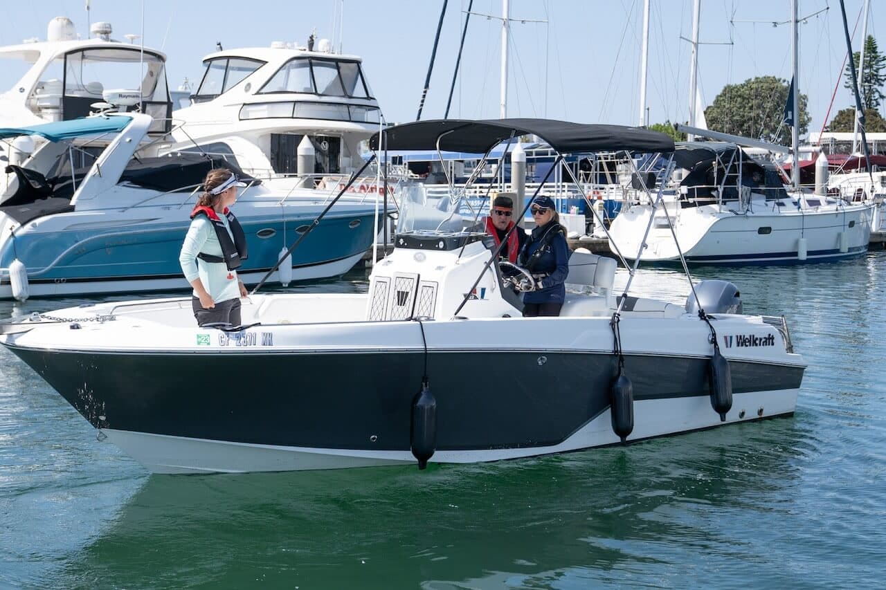 3 people on a powerboat rental in Marina del Rey