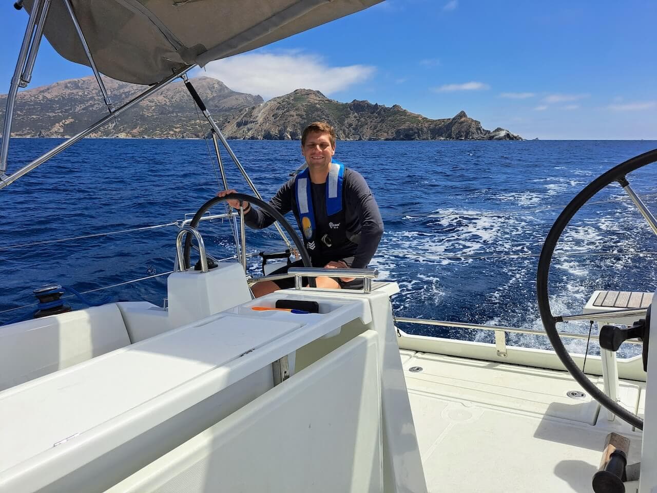 Man chartering a boat from Marina del Rey to a Catalina islands