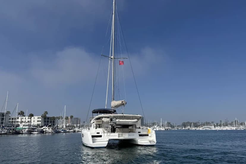 2022 LAGOON 42 ''CATALINA BREEZE''