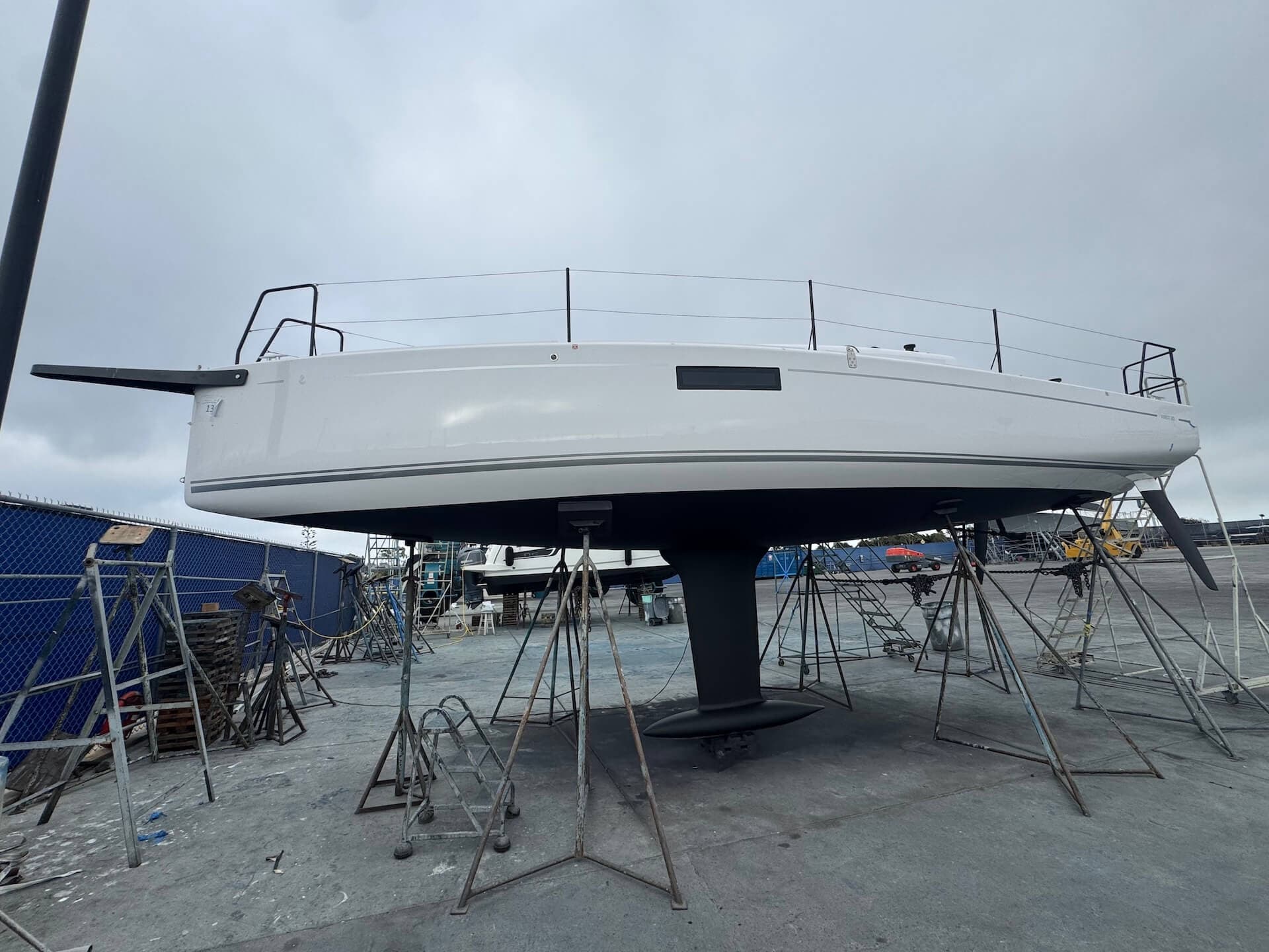 Yacht repair Yacht repair in progress