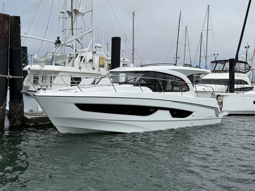 2026 ANTARES 11 COUPE with 2 x 300hp JPO MERCURY